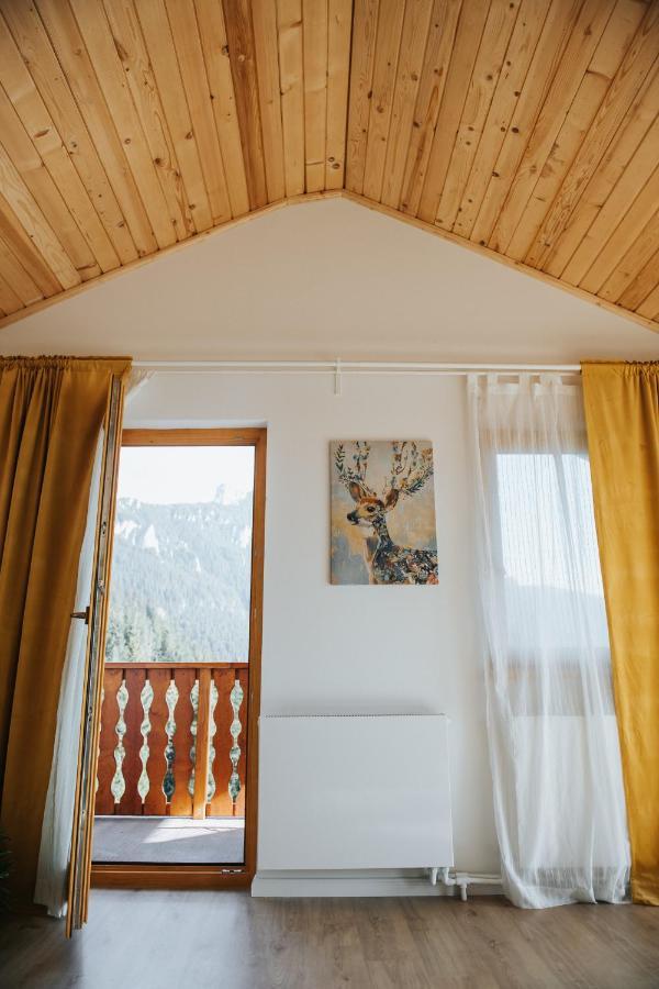 Cabana Fantanele Ceahlău エクステリア 写真